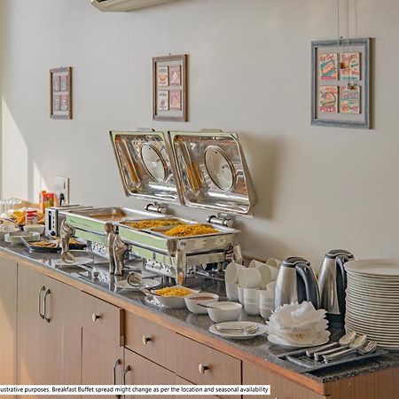 Treebo Tms Residency Hotel นิวเดลี ภายนอก รูปภาพ