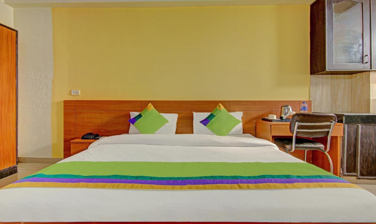 Treebo Tms Residency Hotel นิวเดลี ภายนอก รูปภาพ