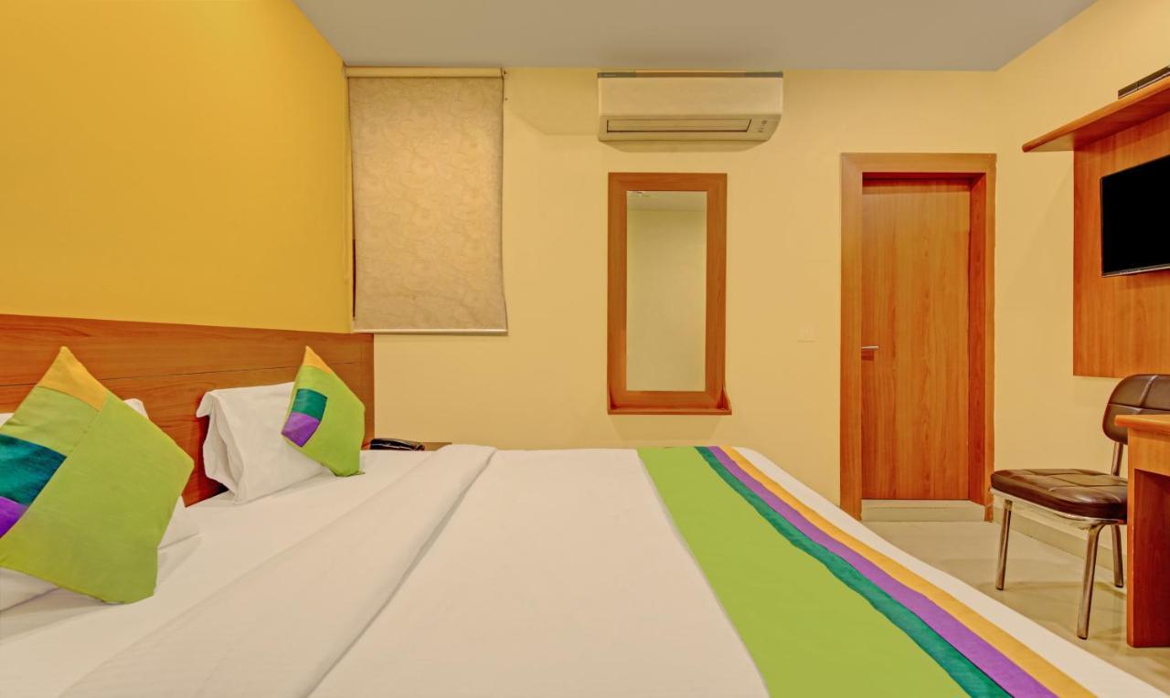 Treebo Tms Residency Hotel นิวเดลี ภายนอก รูปภาพ