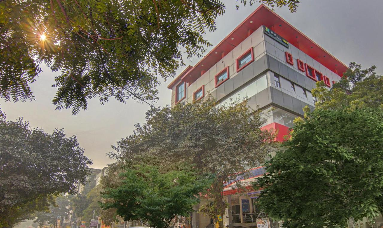 Treebo Tms Residency Hotel นิวเดลี ภายนอก รูปภาพ