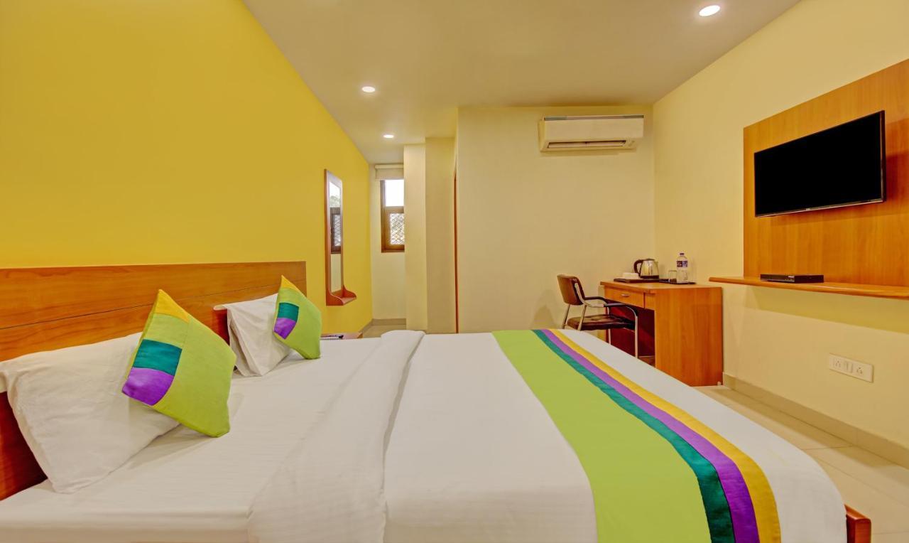 Treebo Tms Residency Hotel นิวเดลี ภายนอก รูปภาพ