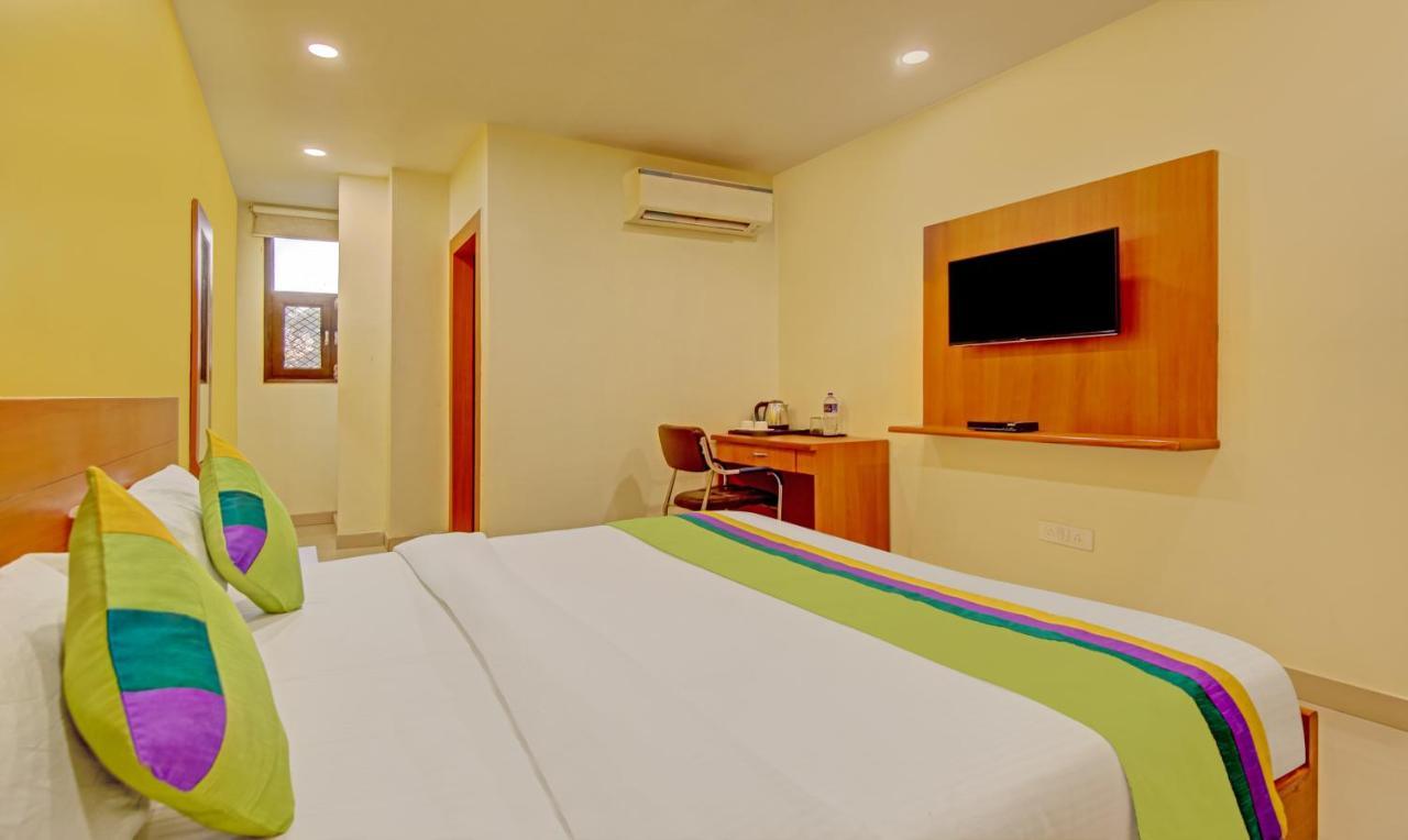Treebo Tms Residency Hotel นิวเดลี ภายนอก รูปภาพ