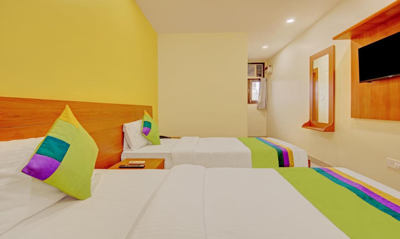 Treebo Tms Residency Hotel นิวเดลี ภายนอก รูปภาพ