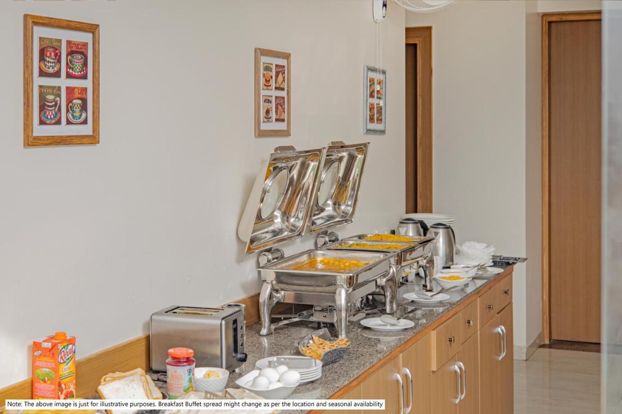 Treebo Tms Residency Hotel นิวเดลี ภายนอก รูปภาพ